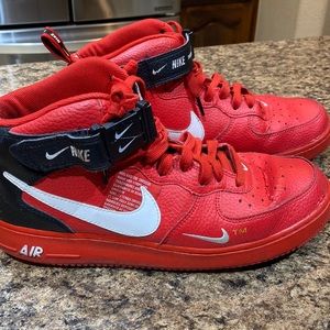 COPY - Nike air sport wear sneakers size 9.5